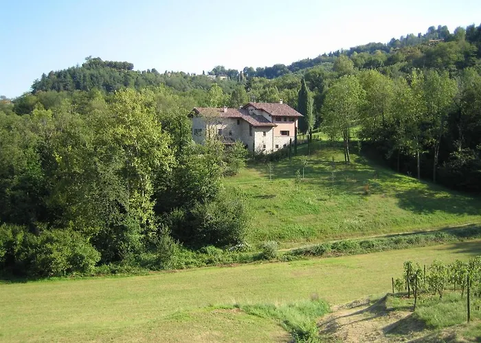 Dimora Dei Tasso Couette-café 3*