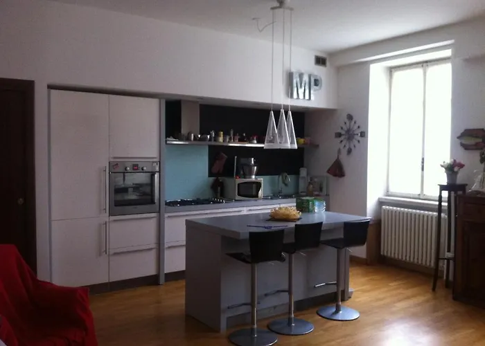 Dimora Dei Tasso 3* Bergame