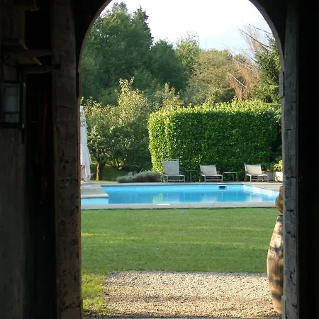Bed and Breakfast Dimora Dei Tasso 3*